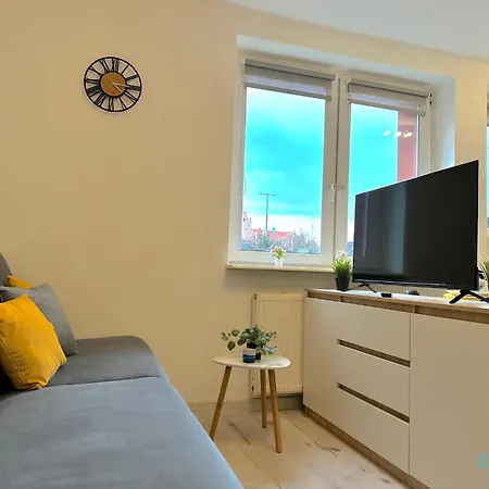 Honey Apartment- Cozy Retreat, 10 Minutes To Old Town * גדנסק
